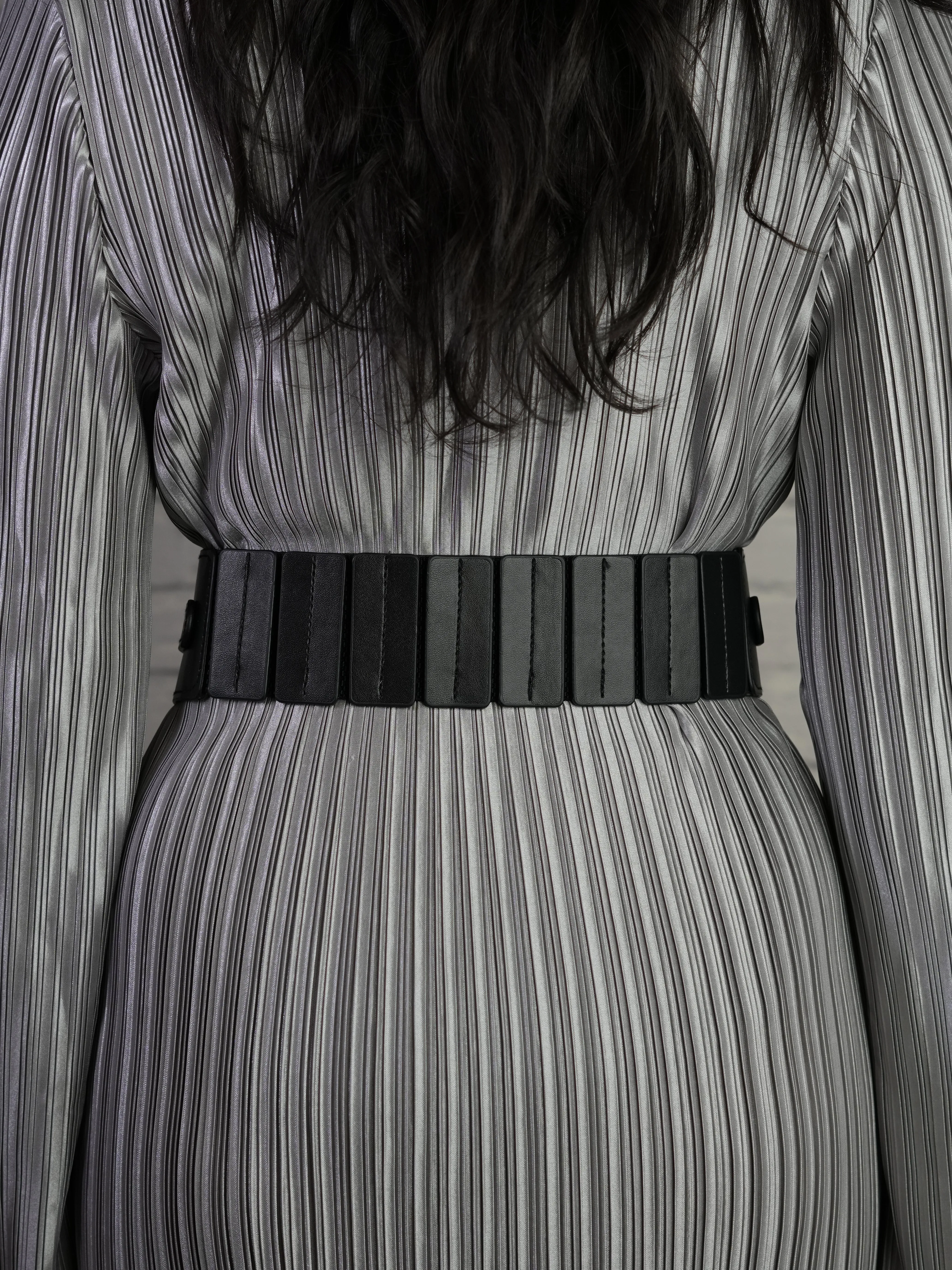 Contour Wrap Belt