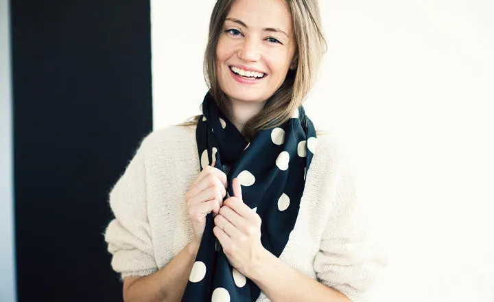 DOT SCARF
