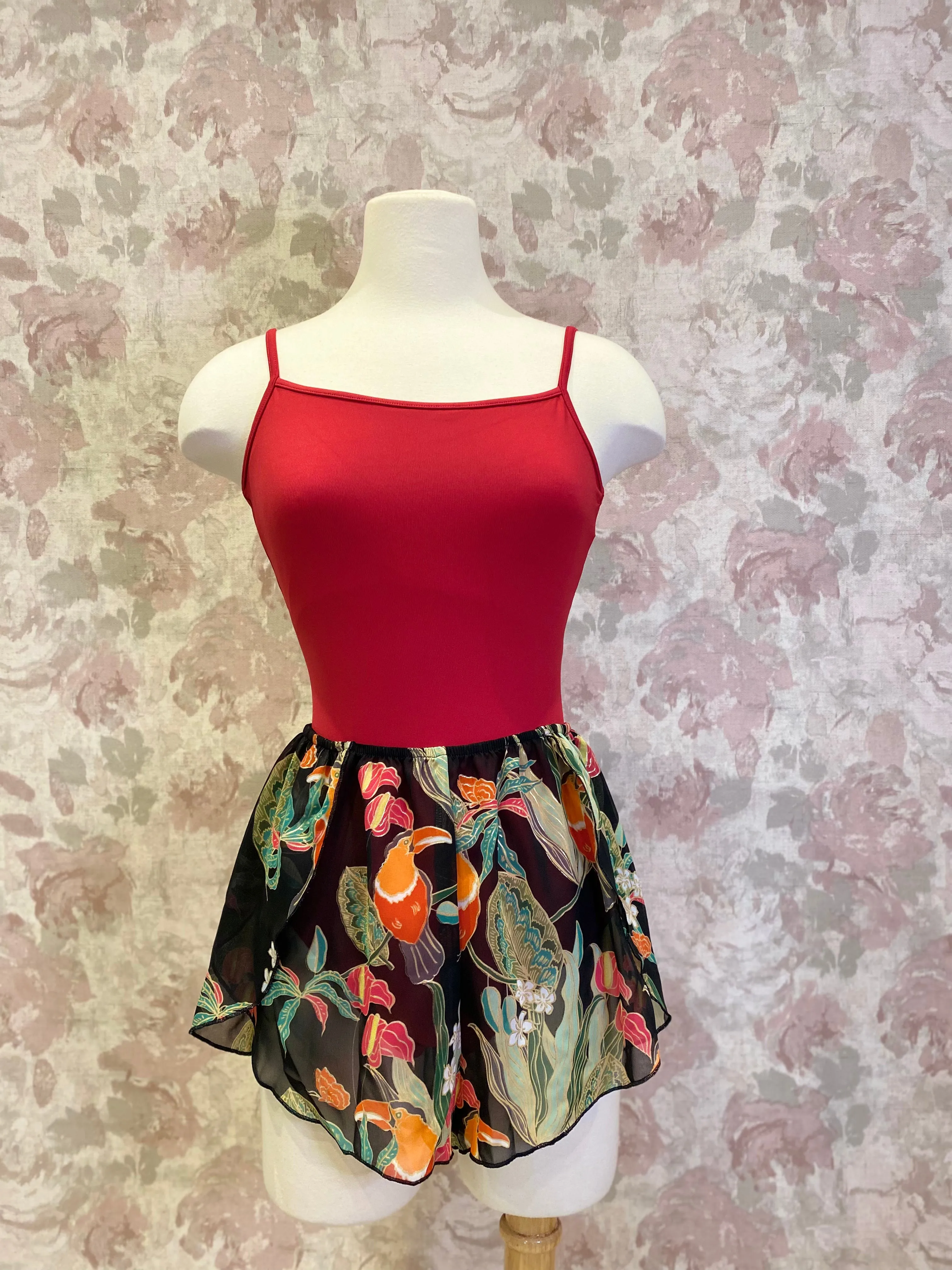 Ladies Tropical Short